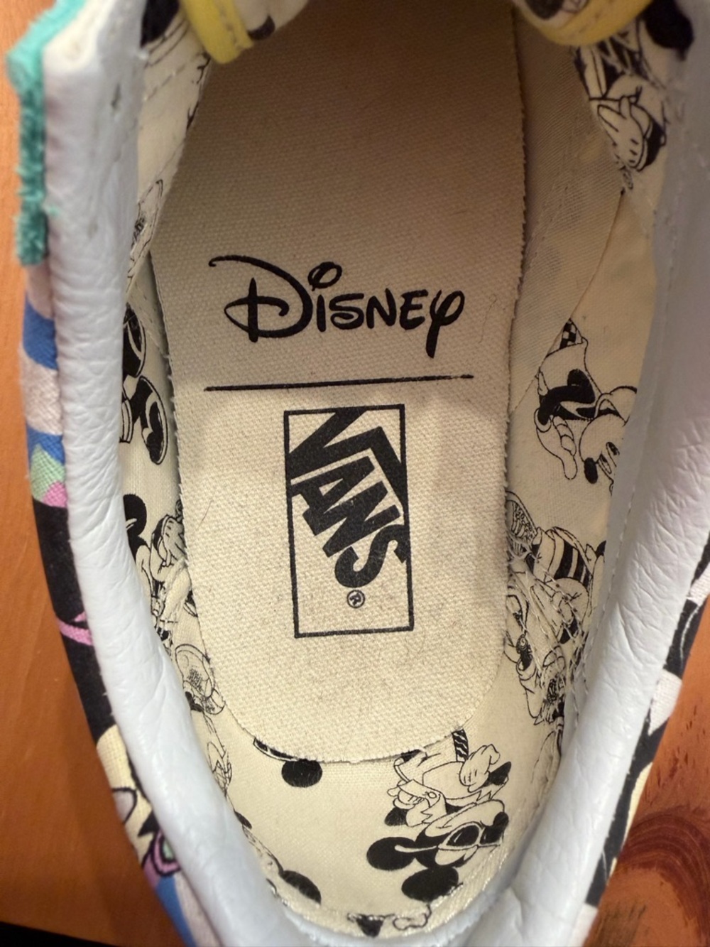 Vans Old Skool Mickey Mouse Graphic Sneakers - Picture 7 of 7